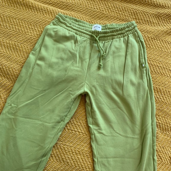 Matcha green sweatpants - Picture 2 of 3